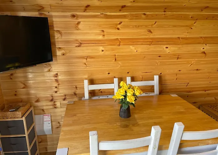 Fox\'S Den