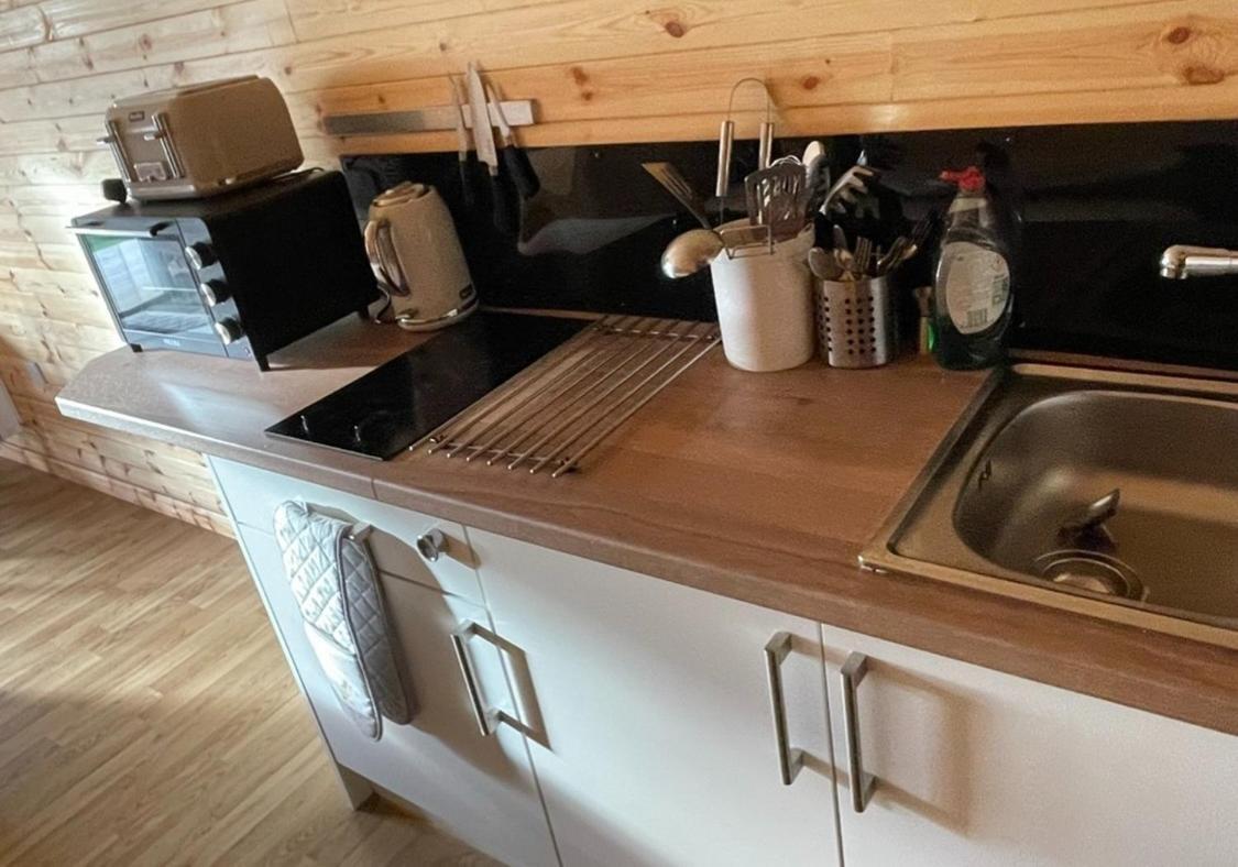 Fox's Den Holiday home Bathgate