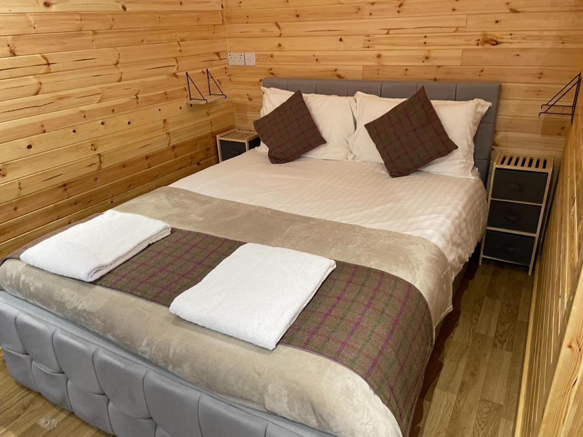 Fox's Den Holiday home Bathgate